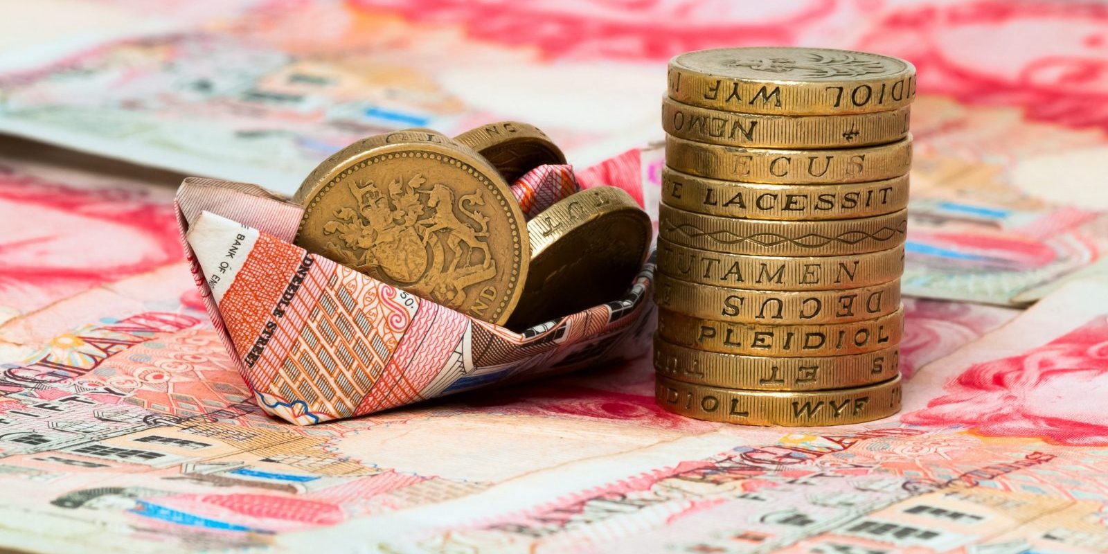 Image of money to represent payment terms and contracts.